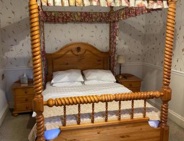 Double Room with Four Poster Bed