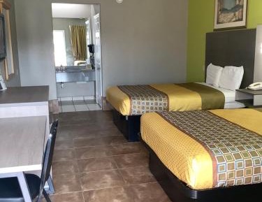 Deluxe Queen Room with Two Queen Beds with Kitchenette - Non-Smoking