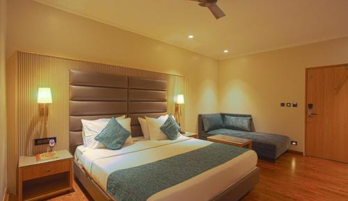 King Room with Pool View