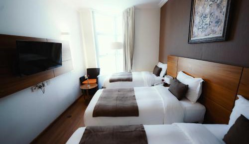 Deluxe Triple Room