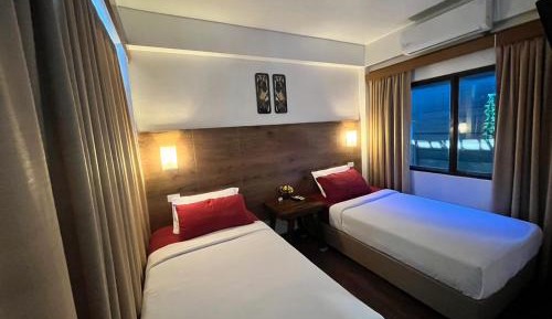 Twin Room with Private Bathroom