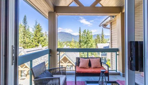 Townhome, 4 Bedrooms (Unit 202)