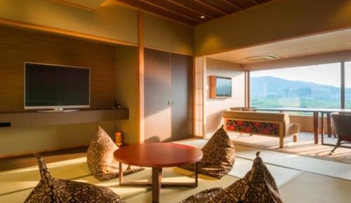 Fukuchi B Japanese Western Room with Open Air Bath, Mt. Fuji View - 2 Single Beds, 3 Japanese Futons
