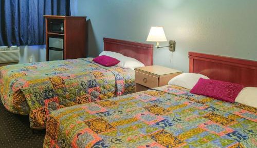 Non-Smoking Double Queen Room