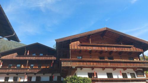 One-Bedroom Apartment with Balcony
