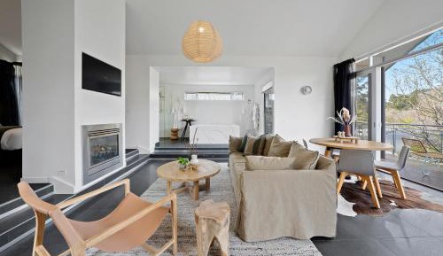 Retreat Villa
