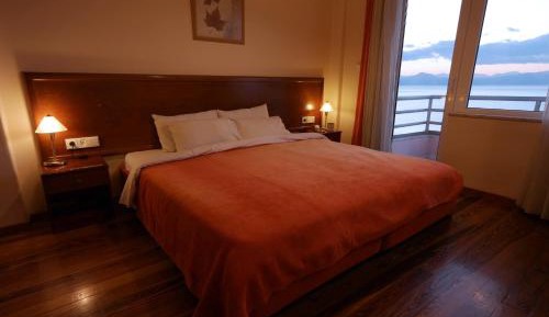 Double or Twin Room with Sea View