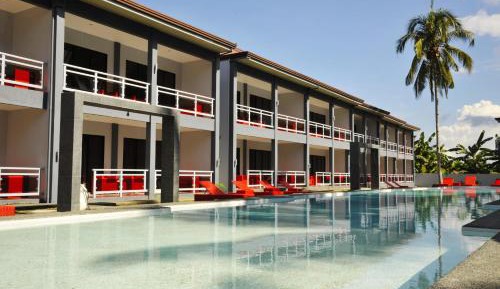 Apartment with Pool View 
