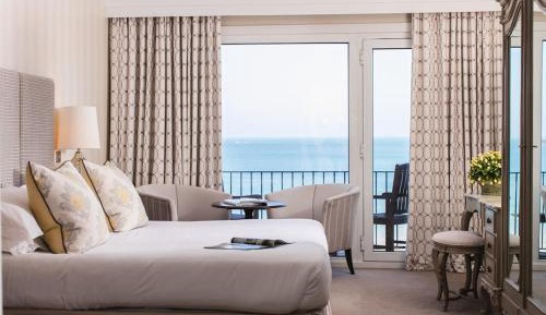 Double or Twin Room with Sea View and Balcony