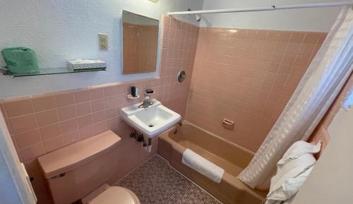 Standard Room with Two Double Beds
