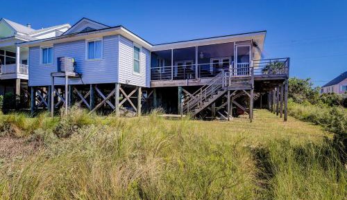 Four bedroom holiday home 