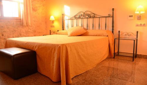 One-Bedroom Apartment (2 Adults)