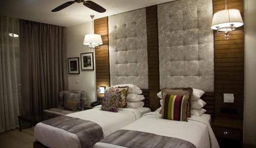 Courtyard Room