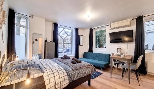 Studio Apartment
