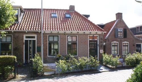 Five-Bedroom Holiday Home