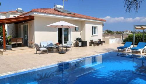 Villa with Sea View
