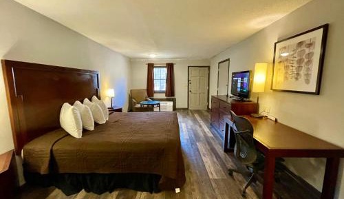 Deluxe King Room