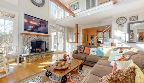 Five Bedroom Holiday Home