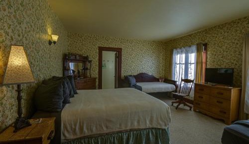 Large Twin Room