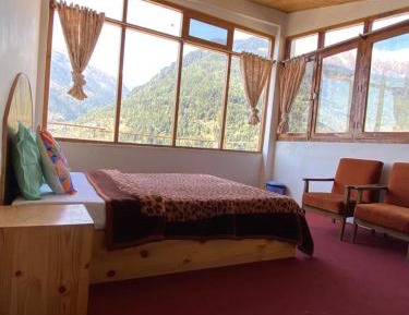 Deluxe Family Suite