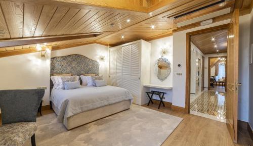 Deluxe Room with Valley View