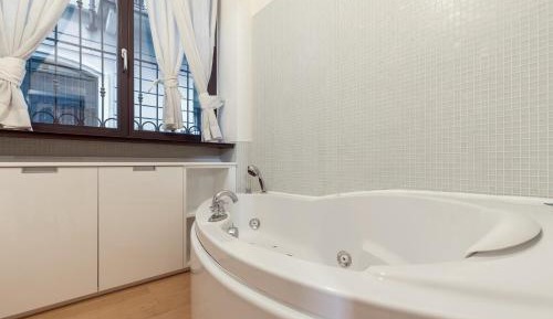 Two-Bedroom Apartment - Via Casale 5