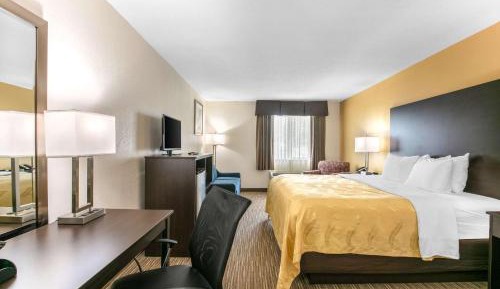Superior King Suite - Non-Smoking