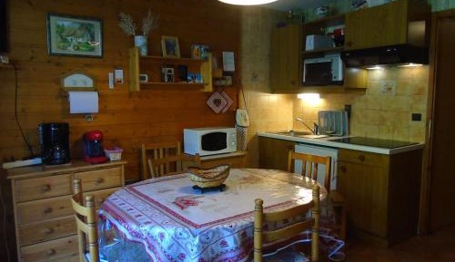 Apartment (4 Adults)