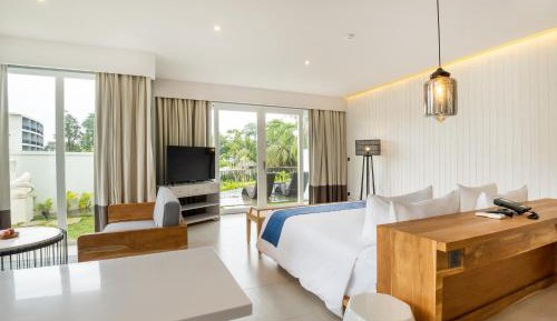 Seascape Pool Villa