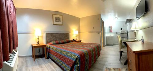 Queen Room