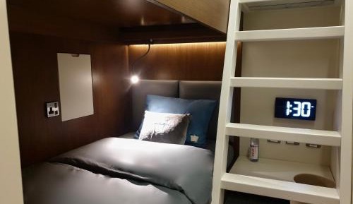 YAWN Bunk Cabin - 8 Hour Night Stay from 23:00-07:00 hrs (11pm-7am)