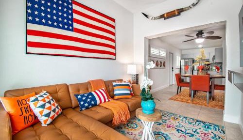 Two-Bedroom Deluxe Apartment with Harbor View