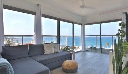 Apartment with Sea View