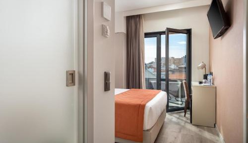 Single Room with Balcony