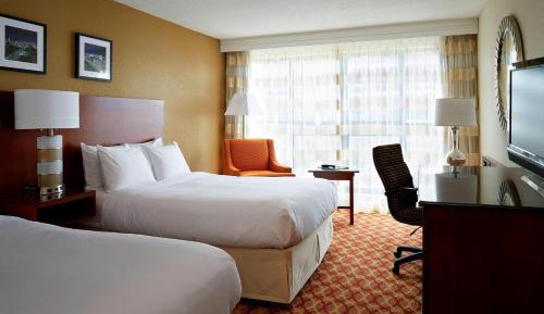 Guest Room with Two Double Beds