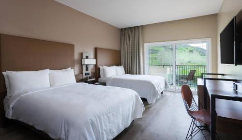 Queen Suite with Two Queen Beds and Balcony