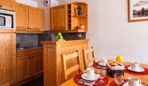 One-Bedroom Apartment (4 Adults)