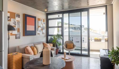 Deluxe One Bedroom Apartment