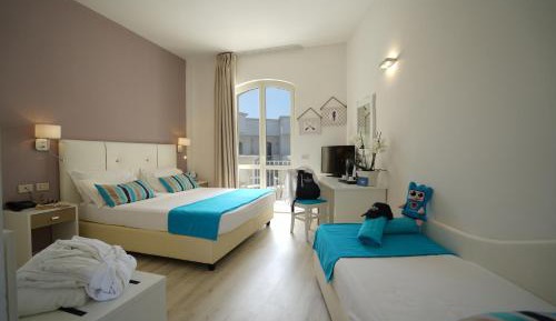 Triple Room with Balcony