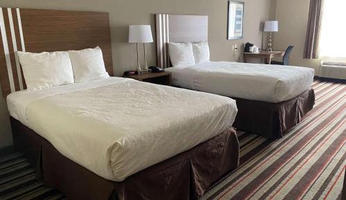 Double Suite with Two Double Beds - Non-Smoking