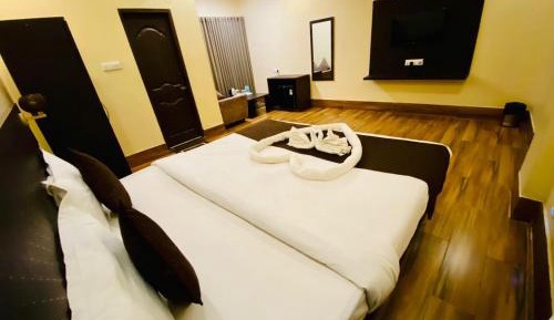 King Room with Pool View