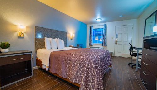 Queen Room
