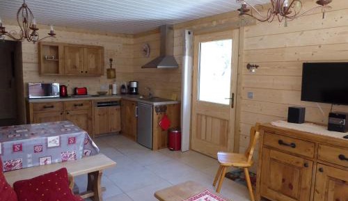 Apartment (4 Adults)