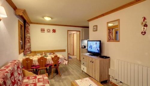 Apartment (6 Adults)