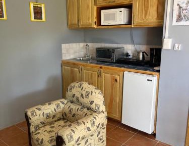 Apartment with Mountain View