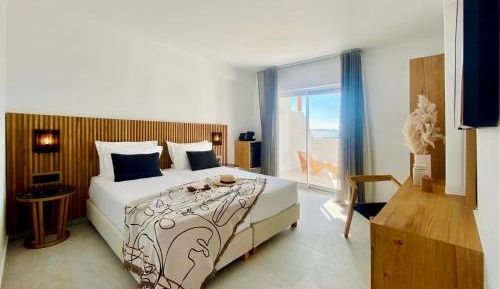 Deluxe Double or Twin Room with Sea View