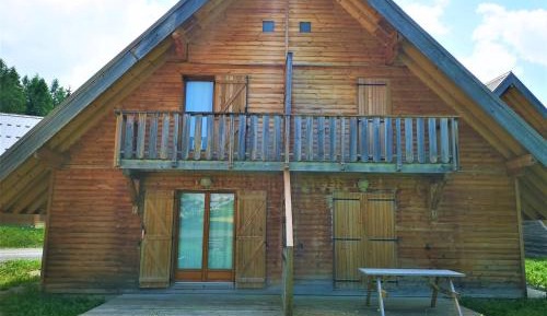 Chalet (7 Adults)