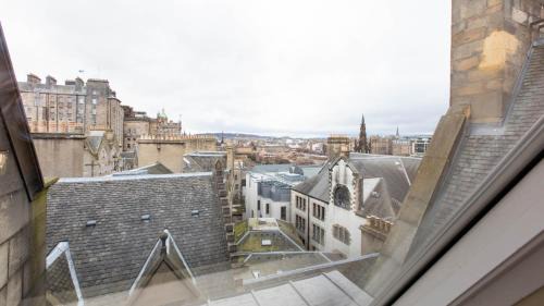 Attic Flat – luxury one bed apartment