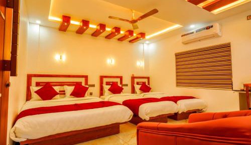 Deluxe Family Suite