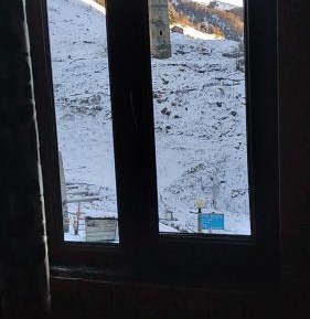 Family Room with Mountain View